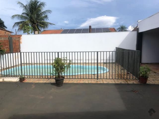 Terreno com área de lazer